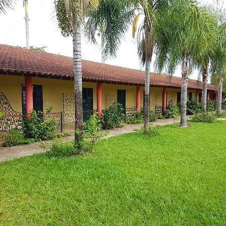 Hotel E Pousada Recanto Do Rio Pardo São José do Rio Pardo Habitación foto